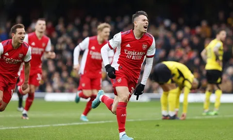 Đáng nể Arsenal; Newcastle và điều điên rồ
