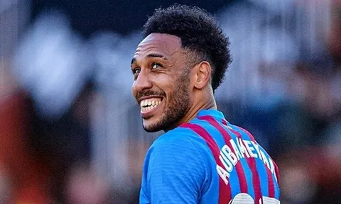 Đang thăng hoa cùng Barca, Aubameyang bất ngờ hướng đến Milan
