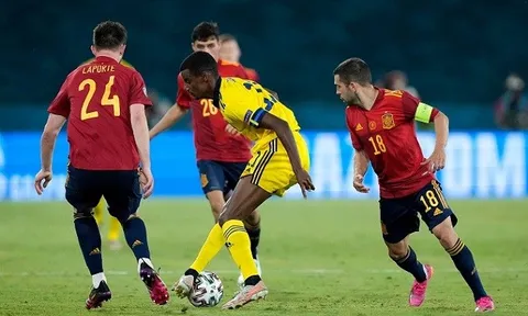 Đánh giá 2 mục tiêu của Arsenal: Dominic Calvert-Lewin vs Alexander Isak