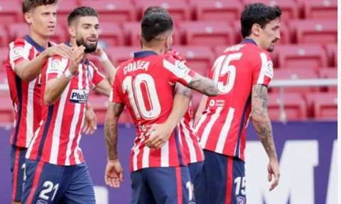 Đánh tennis, Atletico đẩy sức ép về phía Real và Barca