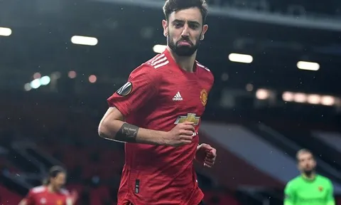 Đánh tennis với Roma, Man Utd đặt một chân vào chung kết Europa League