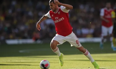 'Phù thủy' Arsenal tuyên bố gây sốc, tương lai tại Emirates quá rõ