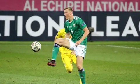 Nạn nhân đầu tiên khi Saliba trở lại Arsenal