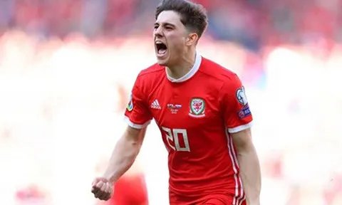 Daniel James bùng nổ tại EURO