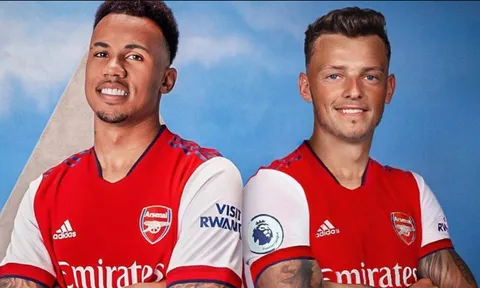 Danny Murphy hiến kế bộ đôi trung vệ Arsenal nên sử dụng