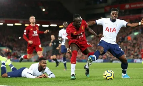 Nhận định cay đắng: Tottenham đang có 1 ''người qua đường'', 1 ''quả bom nổ chậm'' và 1 ''thảm hoạ''