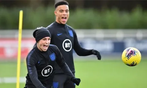 Dắt gái gọi vào khách sạn, Greenwood và Foden sắp "tiêu đời"