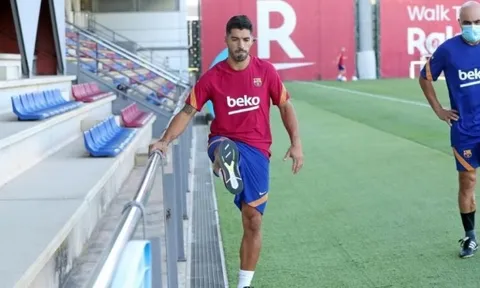 Đạt thỏa thuận, Suarez chuẩn bị cập bến "đại gia" Châu Âu