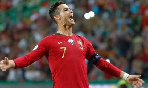 Dấu ấn VL EURO 2020: Cột mốc của Ronaldo và Ramos