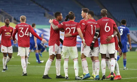 Đấu Granada, Solskjaer sẽ cho các sao Man Utd tự “cứu” mình?