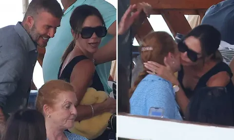 Beckham và bà xã thân mật với nhân vật nổi tiếng