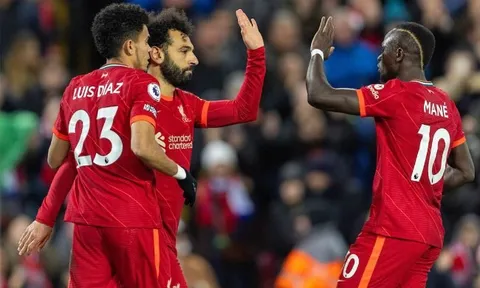 David James hiến kế bộ 3 tấn công Liverpool nên dùng trận gặp Man City