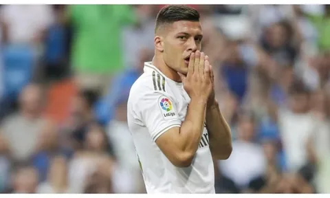 Đẩy Jovic rời Bernabeu, Real sẵn sàng kế hoạch đón sát thủ mới