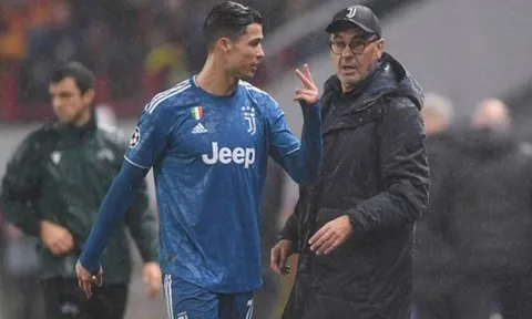 Đây, lí do Ronaldo tức giận khi bị Sarri rút ra khỏi sân