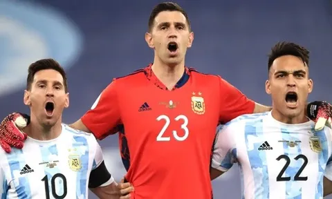 Martinez: "Messi là 1 con thú"