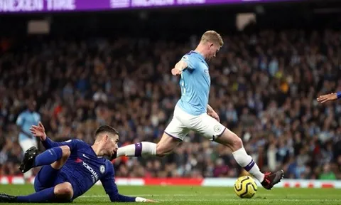 'De Bruyne đã ở cùng vị trí đó 10 phút trước'