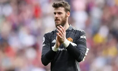 De Gea 'xát muối' phòng thay đồ Man United
