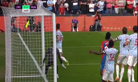 De Gea nổi điên với Bruno Fernandes