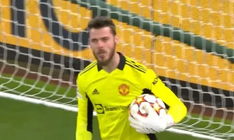 De Gea nóng máu, hét thẳng vào mặt Maguire