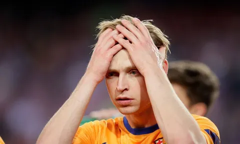 Barca sẵn sàng cho 2 thỏa thuận đổi De Jong, gây sốc với M.U