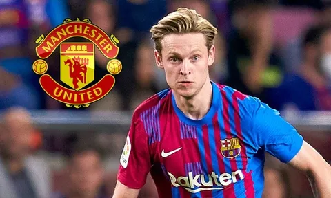 De Jong làm gì khi M.U đang tất bật hoàn tất thương vụ?
