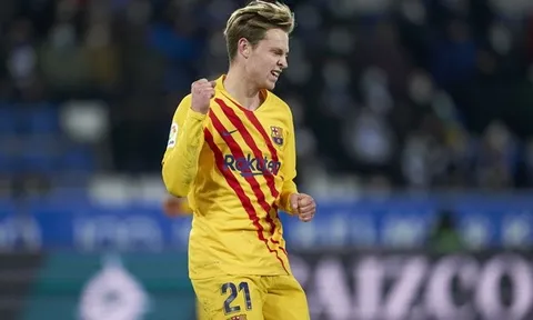 De Jong 'thiệt đơn thiệt kép' nếu ở lại Barca