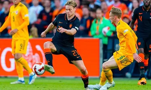 De Jong 'xát muối' vào Ten Hag và Man Utd