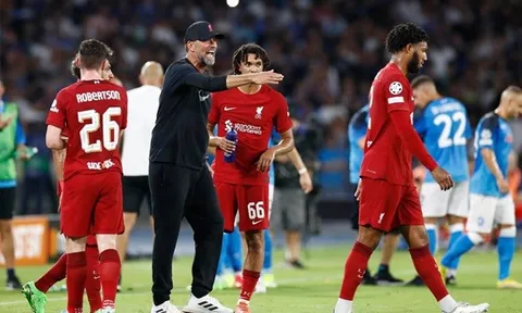 Dean Jones không tin Liverpool sẽ tống khứ 1 cầu thủ