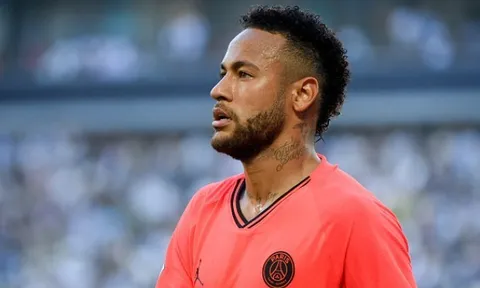 Tiết lộ: Messi suýt điêu đứng vì pha "bẻ lái" ngoạn mục của Neymar