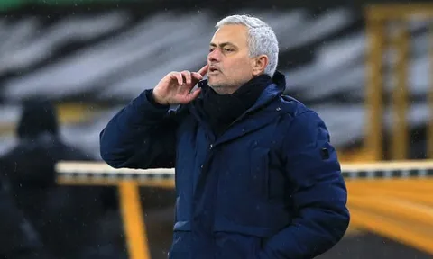 Lúc này, Jose Mourinho đã lỗi thời!