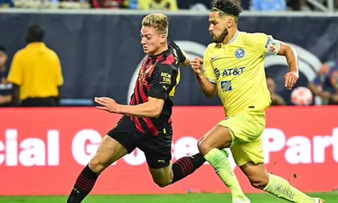 Man City từ chối bán thần đồng 19 tuổi cho Southampton