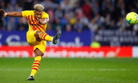 Dembele là nạn nhân cho sự đột biến của Traore