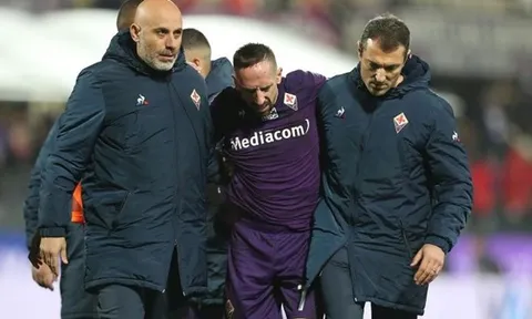 Đến Fiorentina được 3 tháng, Franck Ribery liên tiếp gặp họa