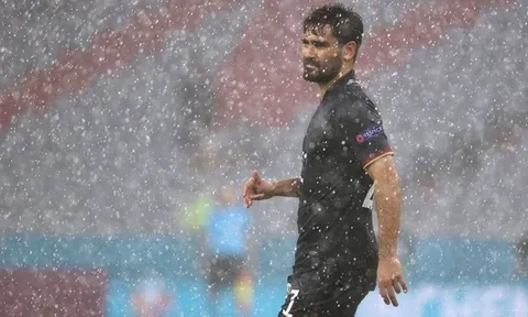 Đến lượt Gundogan khiến ĐT Đức thấp thỏm