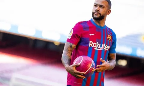 Depay ra mắt Camp Nou, dự đoán về Quả bóng vàng thứ 7 cho Messi