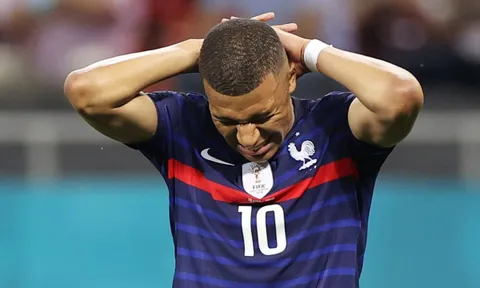 "Chẳng ai có thể trách móc Mbappe cả"