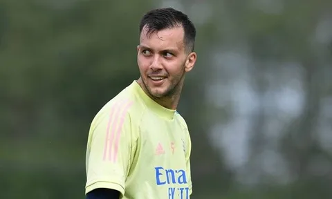 Arsenal chính thức chia tay thủ thành 26 tuổi