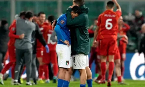 Địa chấn ở Palermo, tuyển Ý 'bay màu' khỏi World Cup