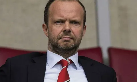 Địa chấn Premier League! Phó chủ tịch viết tâm thư khuyên M.U trảm 'kẻ hám tiền'