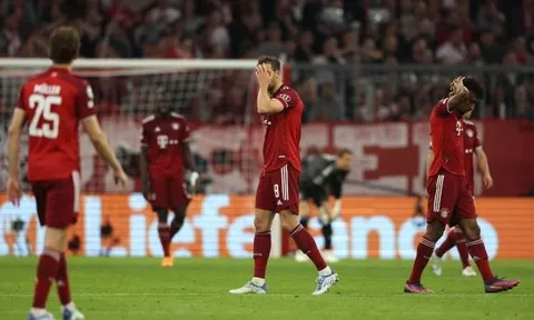 Dứt điểm như nghiệp dư, Bayern chính thức bị loại khỏi Champions League