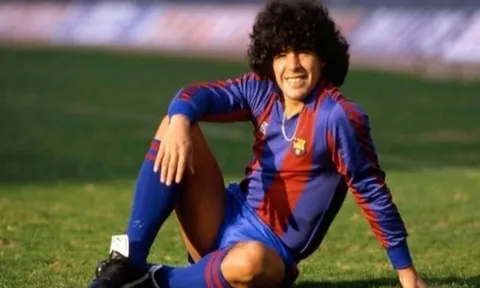 Diego Maradona: "Cậu ấy không được Barcelona đối xử xứng đáng"