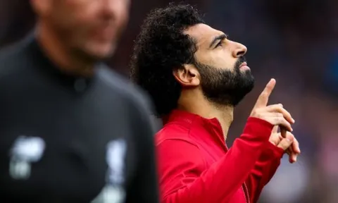 Điểm tin tối 16/10: "Người mới" tiến sát M.U; Liverpool nhận 3 cú hích