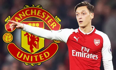 Điểm tin tối 25/10: "M.U nên lấy Ozil"; Nội bộ Arsenal loạn!