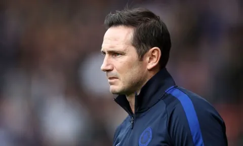 Điên tiết với học trò ấm ớ, Lampard mở cuộc họp ra tuyên bố chấn động