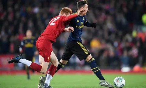 "Arsenal nên tấn công Leicester, hãy chơi bóng xung quanh cậu ấy"