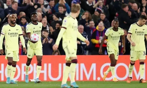 Điều gì xảy ra tiếp theo cho Arsenal sau thảm họa tại Selhurst Park?