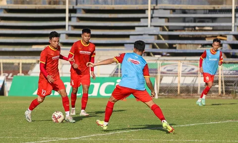 Cầu thủ U23 Việt Nam báo tin vui với HLV Đinh Thế Nam