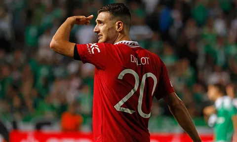 Romano xác nhận, Barca muốn thâu tóm cả Dalot lẫn mục tiêu của M.U