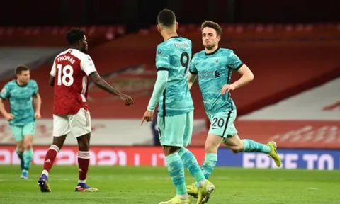 Diogo Jota "bay giữa ngân hà", Liverpool vùi dập Arsenal với tỷ số khó tin