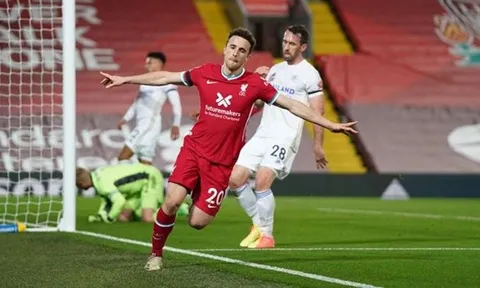 Diogo Jota viết nên lịch sử trong ngày Liverpool thắng vang dội